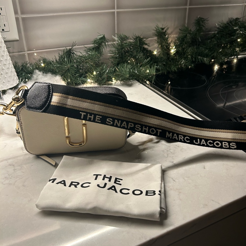 Marc Jacob’s Snapshot Purse